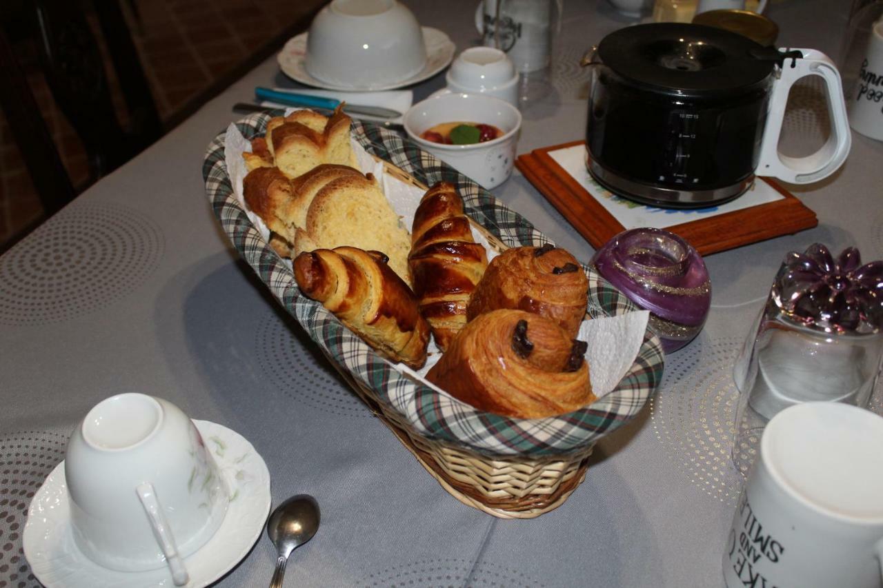 Bed and Breakfast Domaine De La Touche Mosnay Экстерьер фото